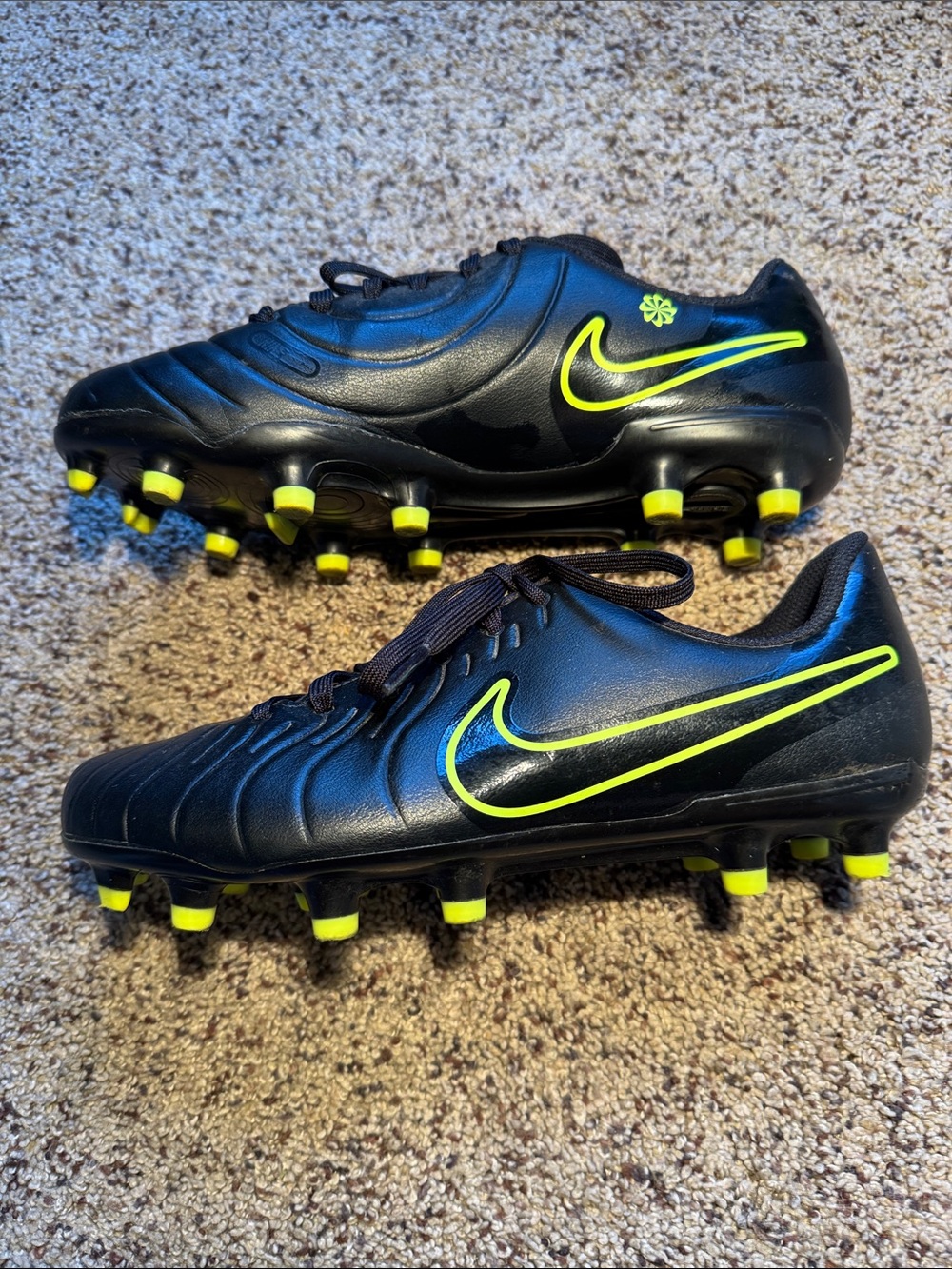 Nike Black Soccer Cleats with Neon Yellow Swoosh Size 5.5